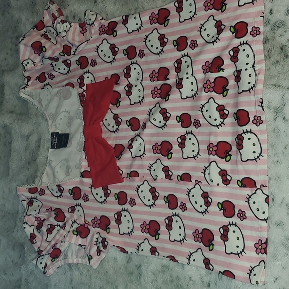 Hello Kitty 2 piece outfit, skirt and top - Picture 6 of 8